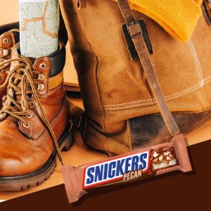 Pecan Milk Chocolate Candy Bar .